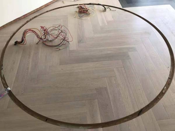 广州强化地板安装-实木地板安装-24小时服务热线