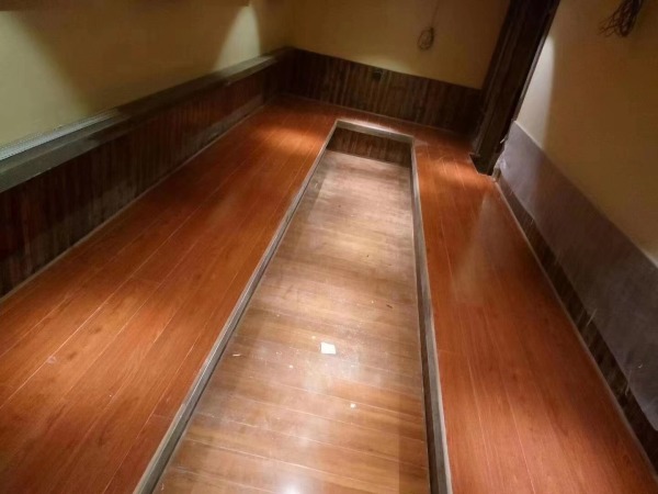 东莞料理店复合地板安装完工案例分享