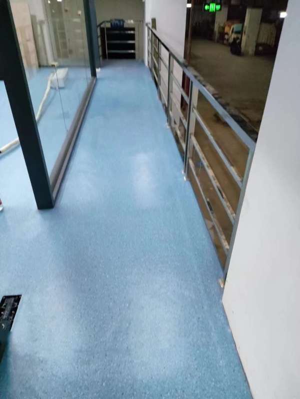 南朗街道卷材PVC地板胶厂家安装18819185979