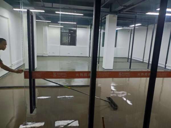 广州·抖音短视频（华南总部）  办公室水泥自流平找平施工