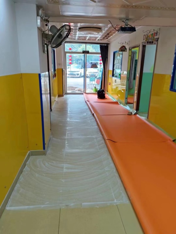 广州PVC塑胶地板,办公室地胶,厂家安装
